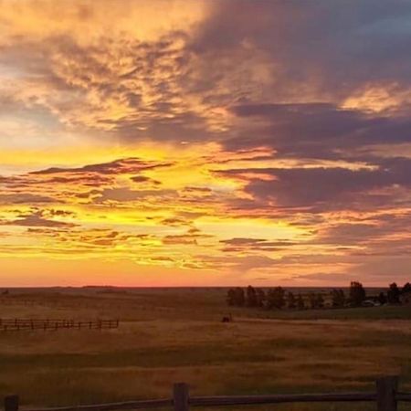 Yellowstone Cattle Baron Ensuite, Private Entrance & Parking - Prairie Rose B&B Шаєнн Екстер'єр фото