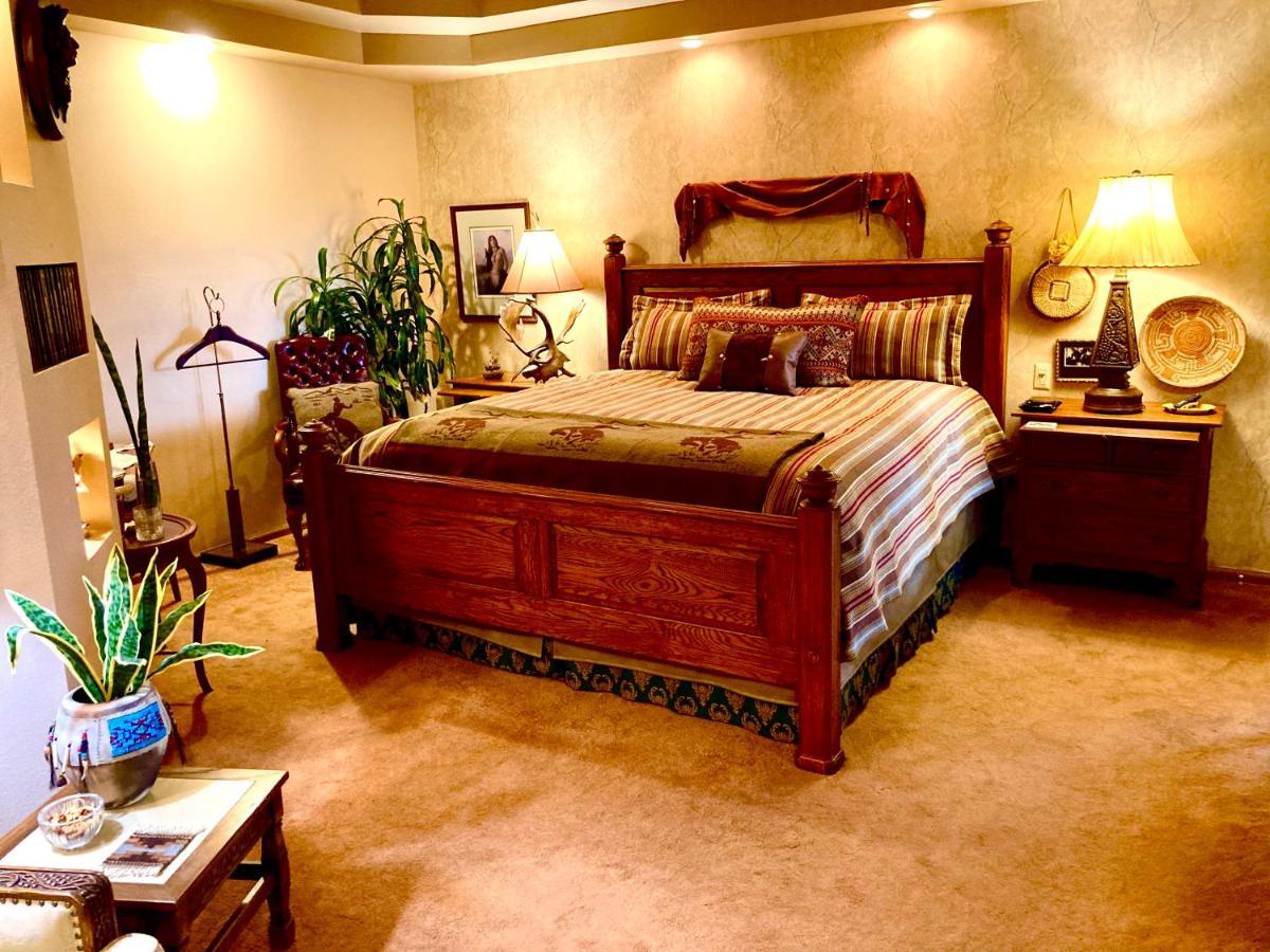 Yellowstone Cattle Baron Ensuite, Private Entrance & Parking - Prairie Rose B&B Шаєнн Екстер'єр фото